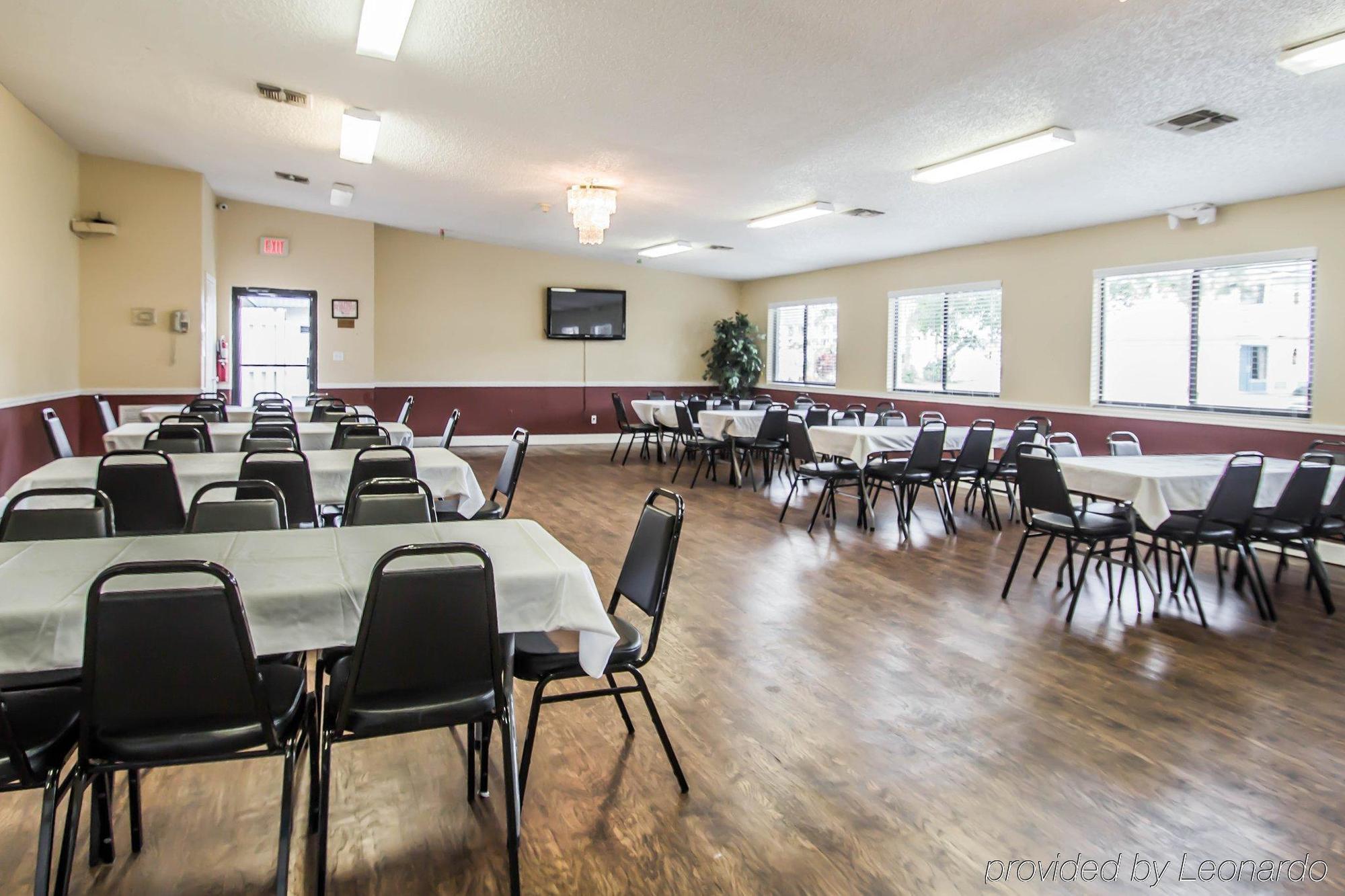 Main Gate Kissimmee Formally Road Way Inn Celebration Bagian luar foto